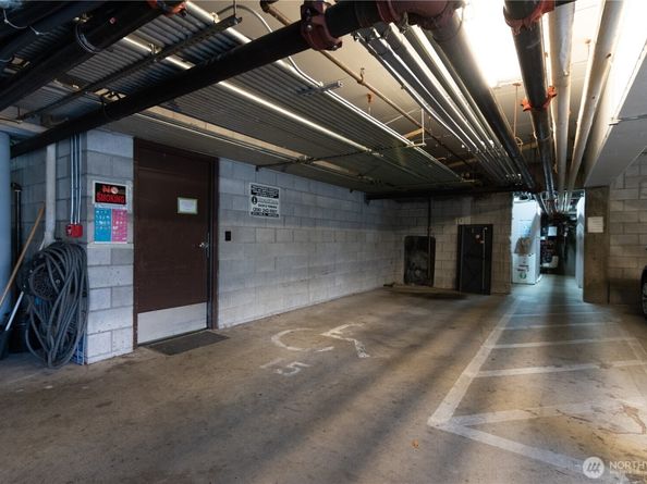 3421 SW Roxbury Street 106, Seattle WA 98126