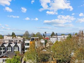 6032 42nd Avenue SW C, Seattle WA 98136