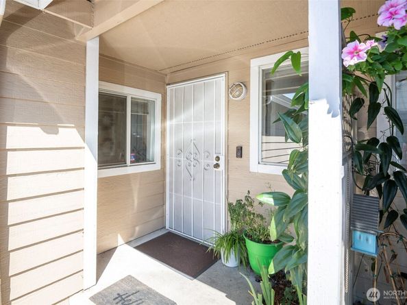 1440 S 308th Lane, Federal Way WA 98003