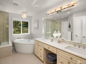 6213 NE 198TH Street, Kenmore WA 98028