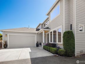 6213 NE 198TH Street, Kenmore WA 98028