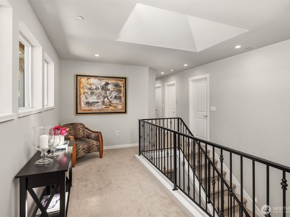 6213 NE 198TH Street, Kenmore WA 98028