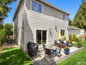 6213 NE 198TH Street, Kenmore WA 98028
