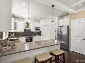 6213 NE 198TH Street, Kenmore WA 98028