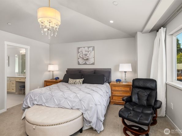 6213 NE 198TH Street, Kenmore WA 98028