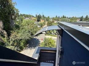 8608 42nd Avenue S, Seattle WA 98118