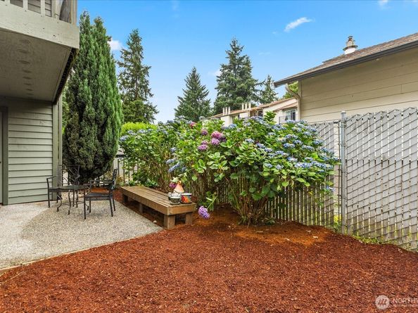 12904 126th Court NE J103, Kirkland WA 98034
