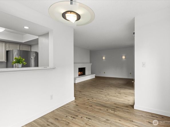 12904 126th Court NE J103, Kirkland WA 98034