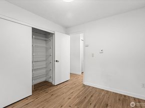 12904 126th Court NE J103, Kirkland WA 98034