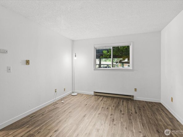 12904 126th Court NE J103, Kirkland WA 98034