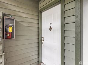 12904 126th Court NE J103, Kirkland WA 98034