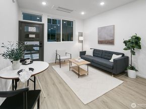 822 B NW 52nd Street, Seattle WA 98107