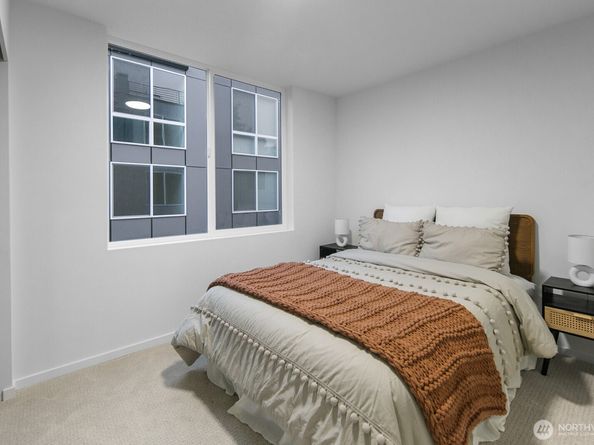 822 B NW 52nd Street, Seattle WA 98107