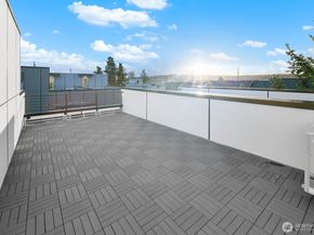 822 B NW 52nd Street, Seattle WA 98107