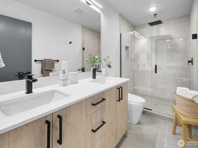 822 B NW 52nd Street, Seattle WA 98107