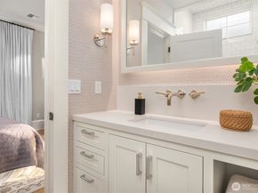 702 2nd Street S, Kirkland WA 98033
