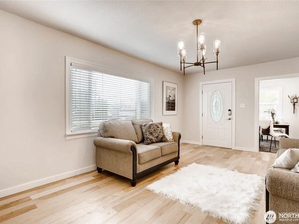 2406 100th Street SE, Everett WA 98208