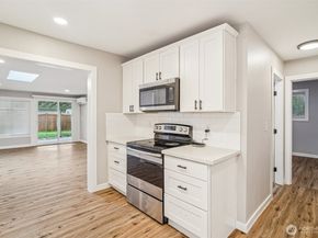 2406 100th Street SE, Everett WA 98208