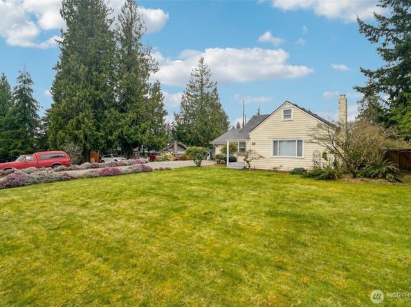 2406 100th Street SE, Everett WA 98208
