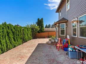 32638 20th Avenue SW, Federal Way WA 98023