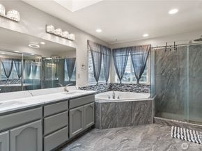 32638 20th Avenue SW, Federal Way WA 98023