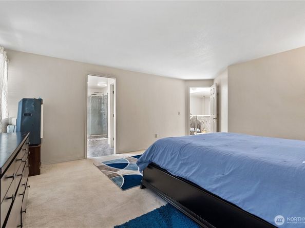 32638 20th Avenue SW, Federal Way WA 98023