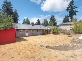 18052 7th Avenue NE, Shoreline WA 98155