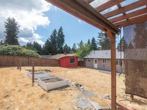 18052 7th Avenue NE, Shoreline WA 98155