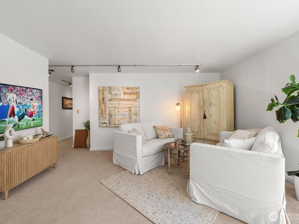 1800 Taylor Avenue N 406, Seattle WA 98109