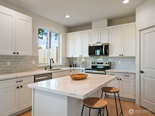 429 Legion Drive, Everett WA 98201