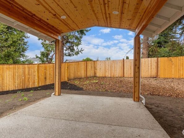 429 Legion Drive, Everett WA 98201