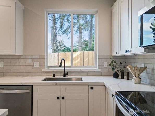 429 Legion Drive, Everett WA 98201