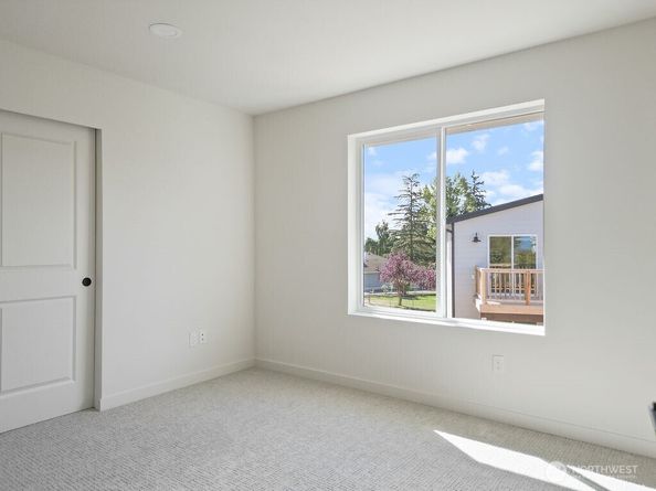 429 Legion Drive, Everett WA 98201