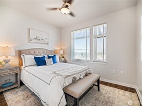 15100 6th Avenue SW 728, Burien WA 98166