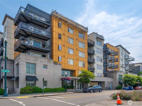 15100 6th Avenue SW 728, Burien WA 98166