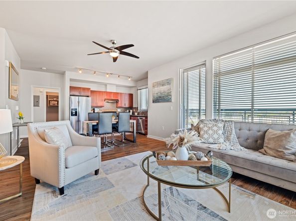 15100 6th Avenue SW 728, Burien WA 98166