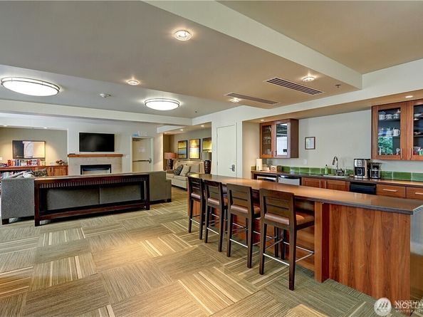 15100 6th Avenue SW 728, Burien WA 98166