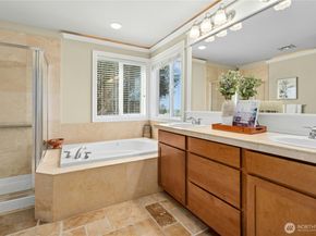 16709 168th Terrace SE, Renton WA 98058