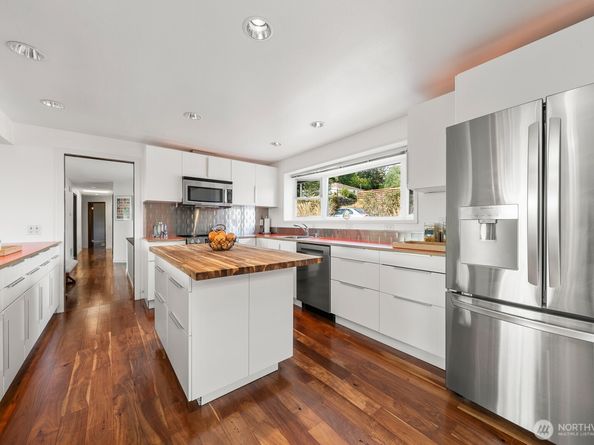 7703 S 128th Street, Seattle WA 98178