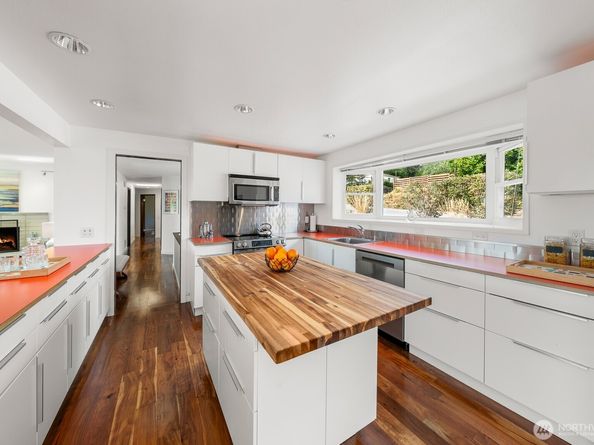 7703 S 128th Street, Seattle WA 98178