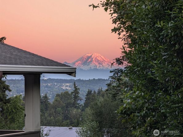 7703 S 128th Street, Seattle WA 98178