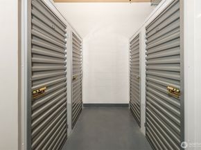 583 Battery Street 1202N, Seattle WA 98121