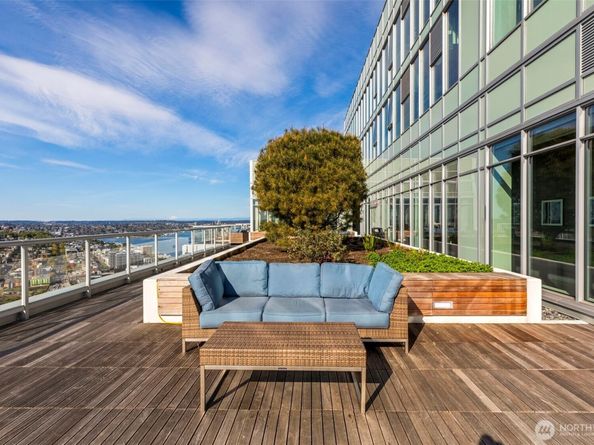 583 Battery Street 1202N, Seattle WA 98121