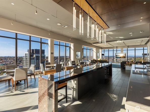 583 Battery Street 1202N, Seattle WA 98121
