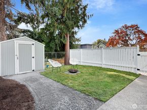 1027 NW 65th Street, Seattle WA 98117