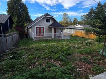 8405 24th Avenue SW