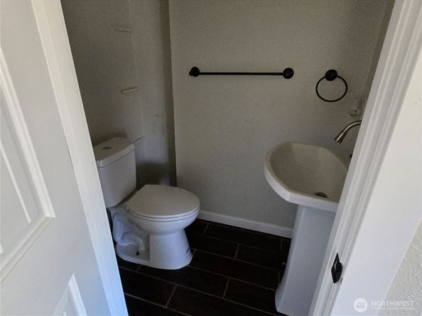 8405 24th Avenue SW, Seattle WA 98106