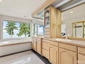 9673 NE Pilot Court, Kingston WA 98346