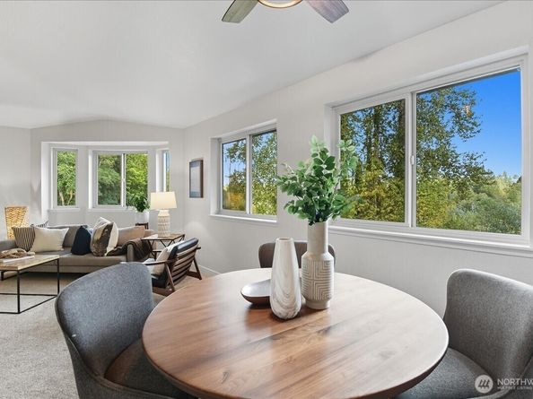 18150 73rd Avenue NE B306, Kenmore WA 98028