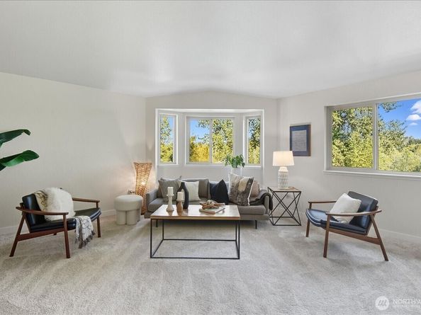 18150 73rd Avenue NE B306, Kenmore WA 98028